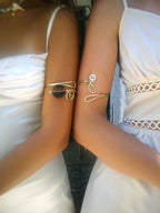 Arm bracelet
