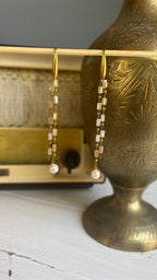 Classic earrings