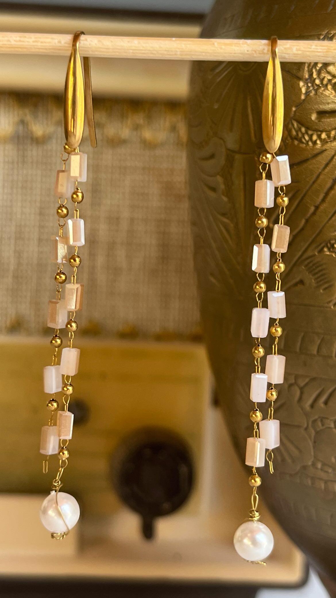 Classic earrings