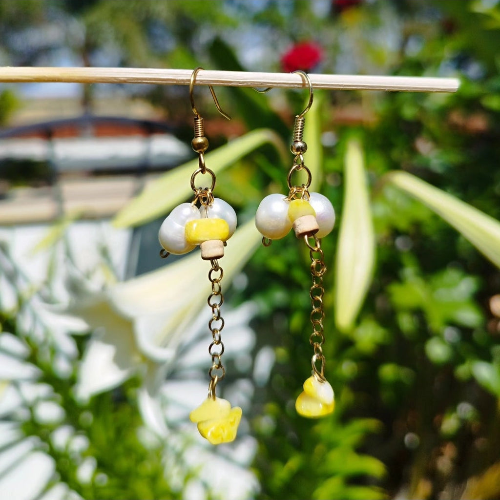Yellow shell earrings